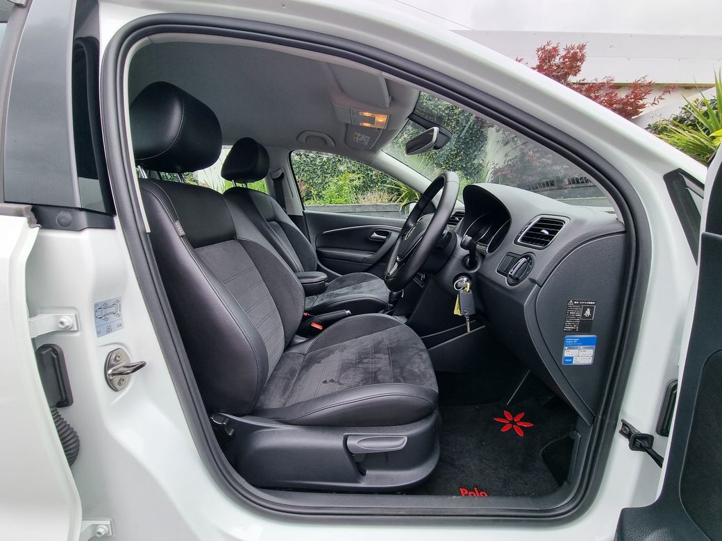 2017 Volkswagen Polo
