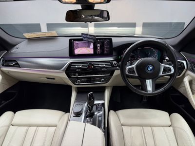 2022 BMW 5 Series