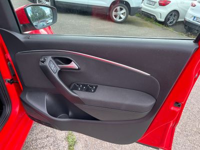 2016 Volkswagen Polo
