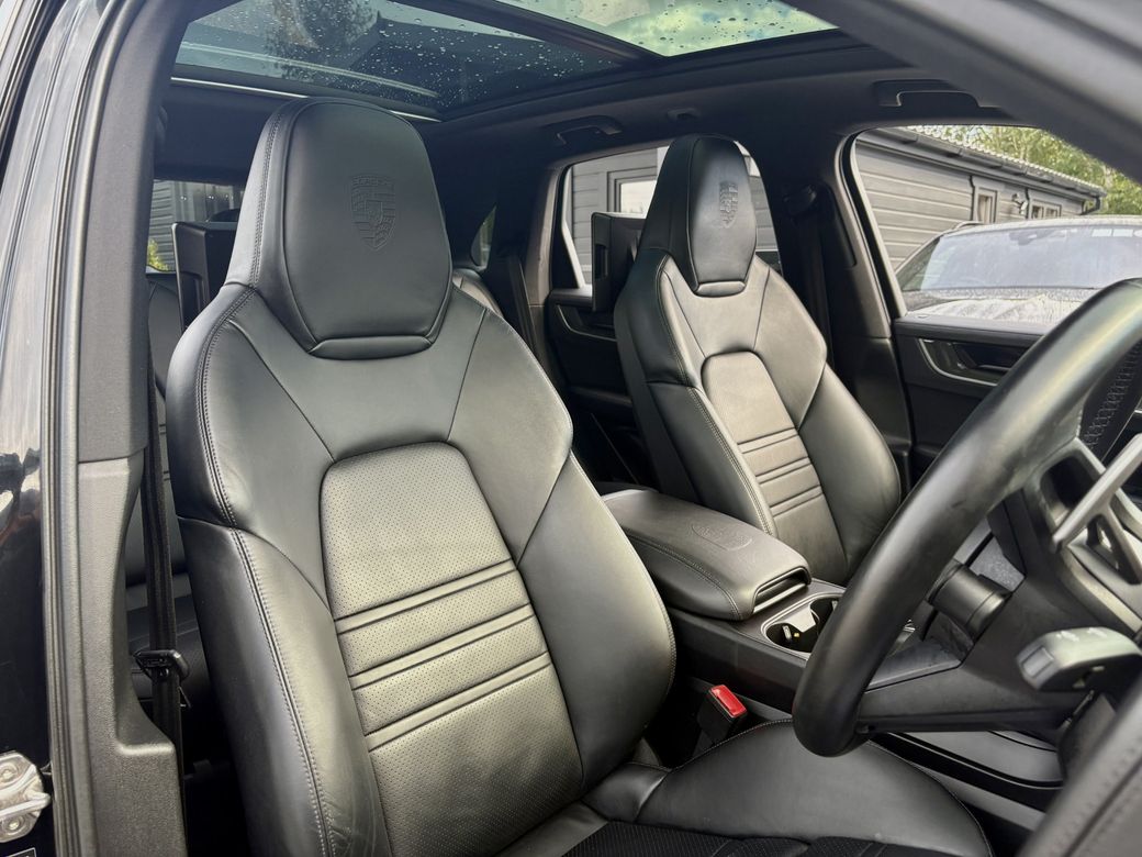 2023 Porsche Cayenne