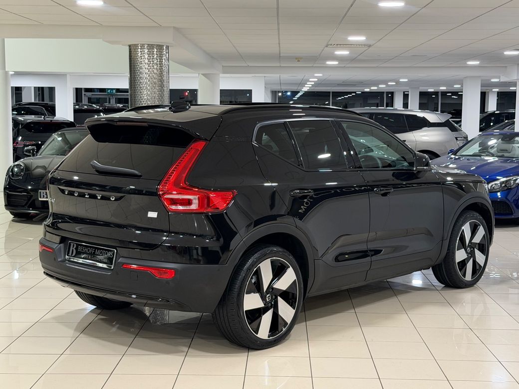 2023 Volvo XC40