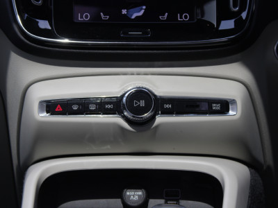2021 Volvo XC40