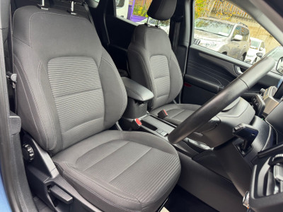 2022 Ford Kuga