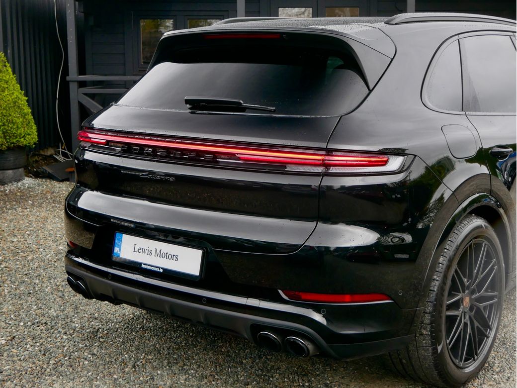 2025 Porsche Cayenne