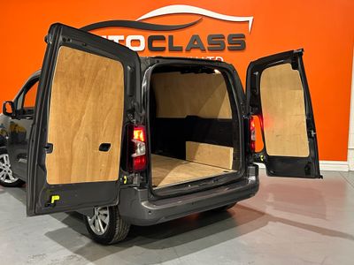 2021 Peugeot Partner