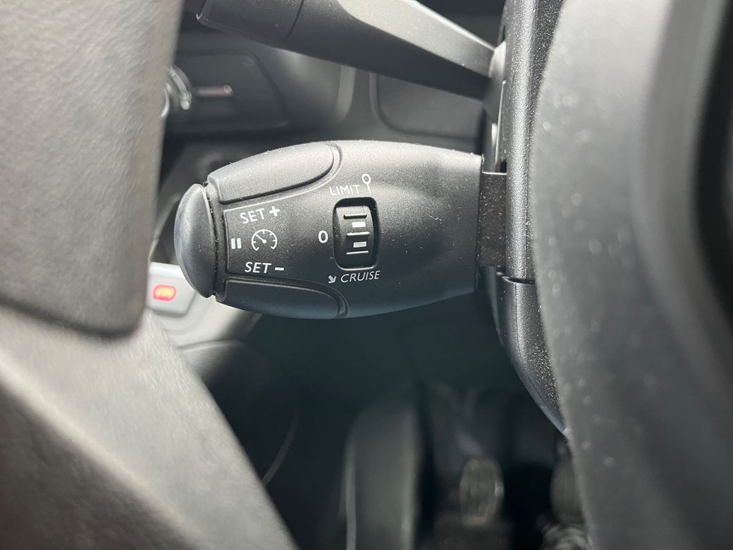 2021 Peugeot Partner