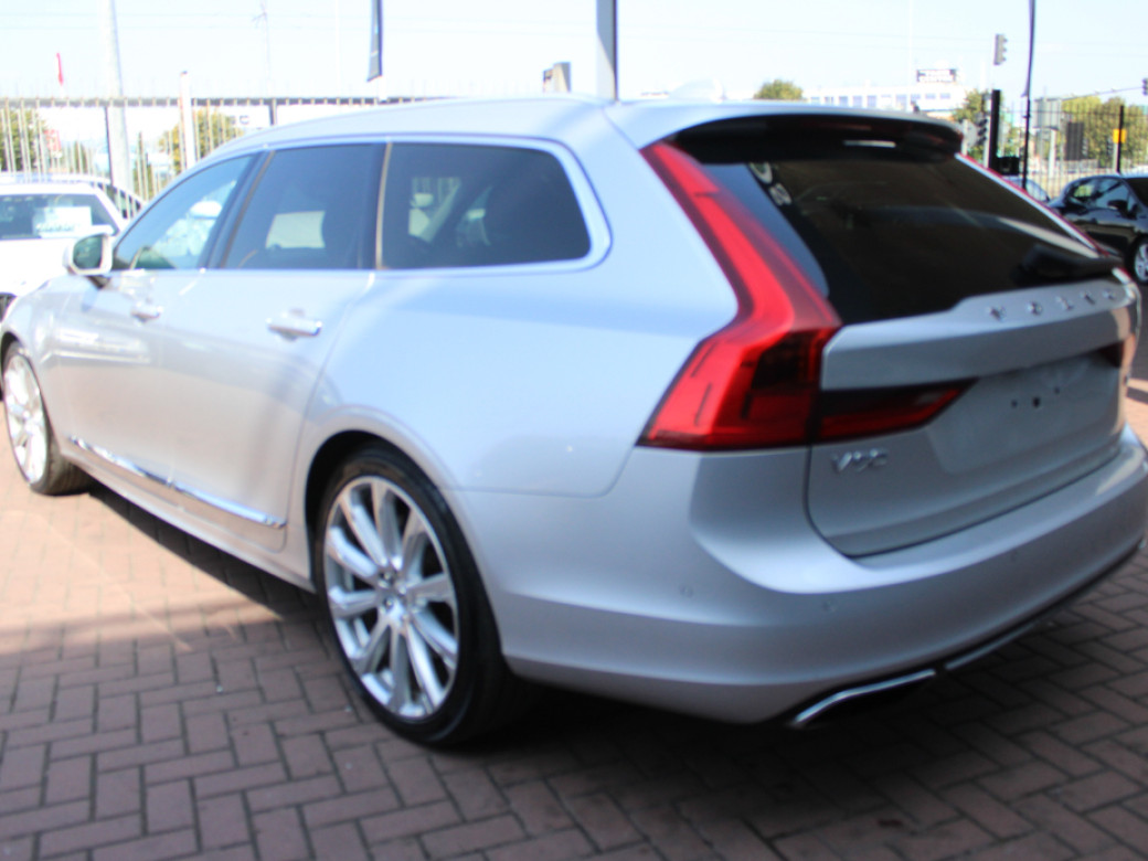 2019 Volvo V90