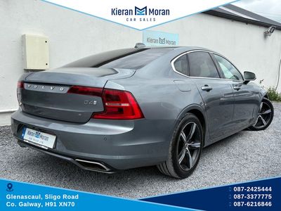 2017 Volvo S90