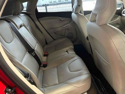 2013 Volvo V40