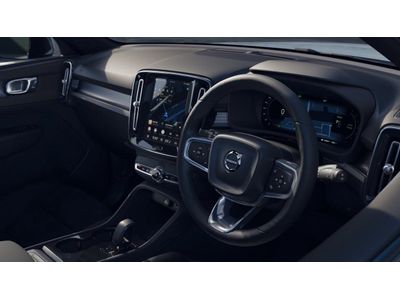 2025 Volvo Ex40