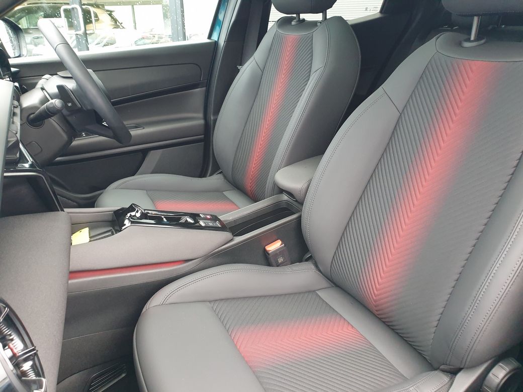 2025 Alfa Romeo Junior