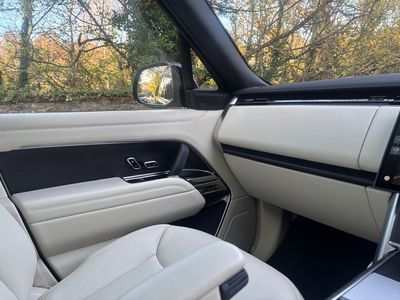 2025 Land Rover Range Rover