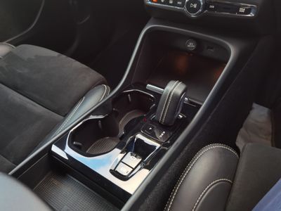 2021 Volvo XC40