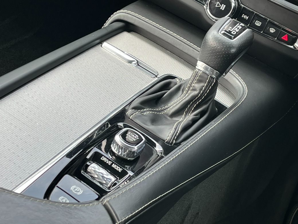 2018 Volvo V90