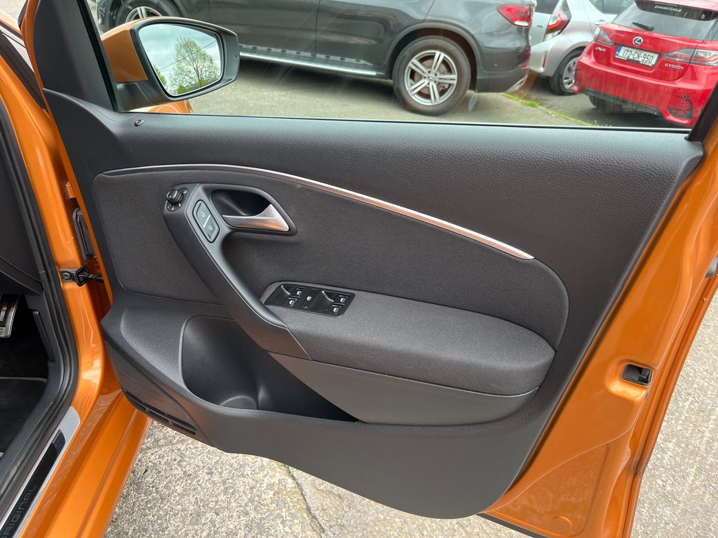 2017 Volkswagen Polo