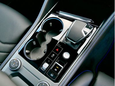 2025 Volkswagen Touareg