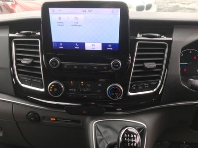 2022 Ford Tourneo