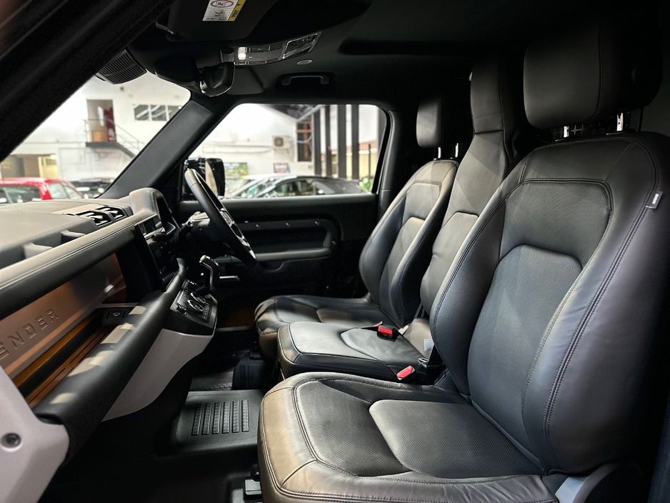 2025 Land Rover Defender