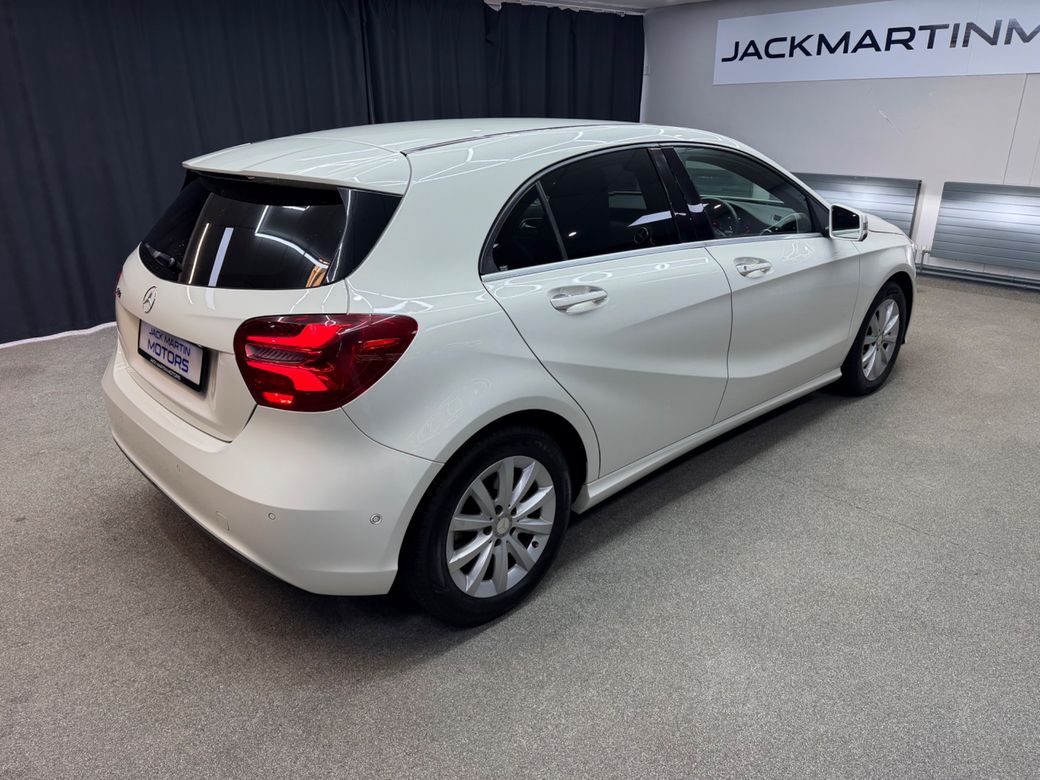 2016 Mercedes-Benz A 180