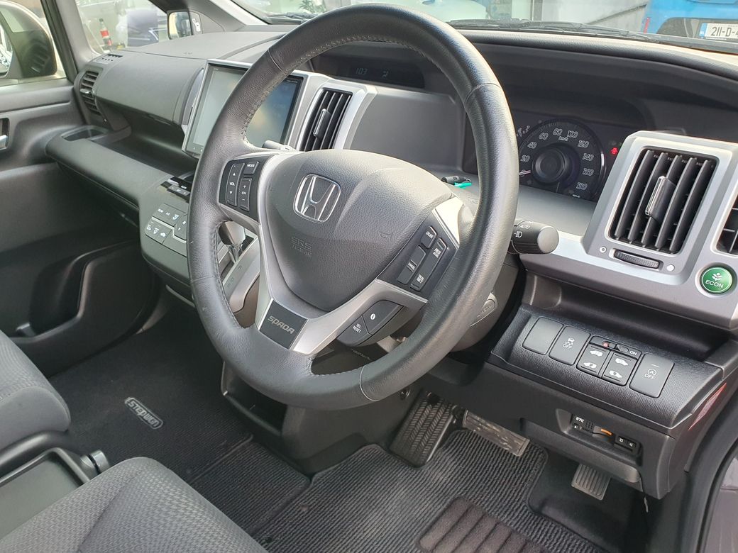 2015 Honda Stepwagon
