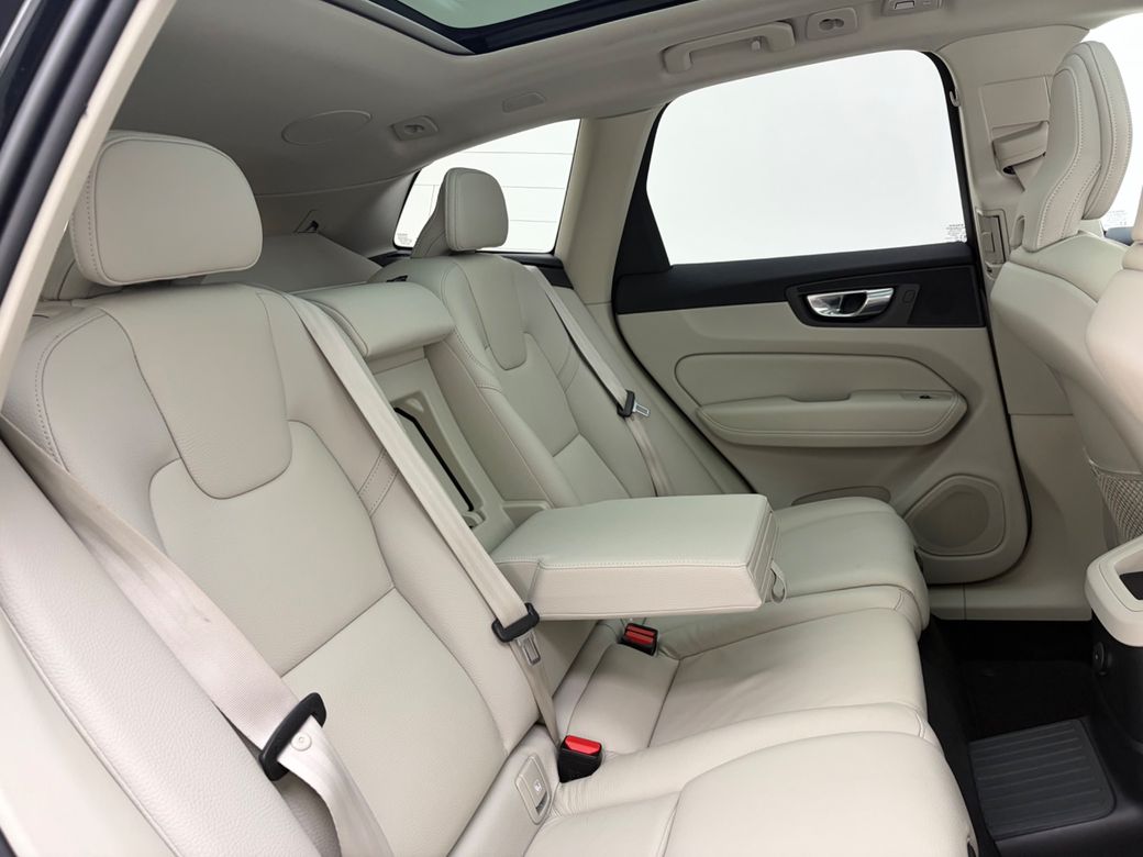2022 Volvo XC60