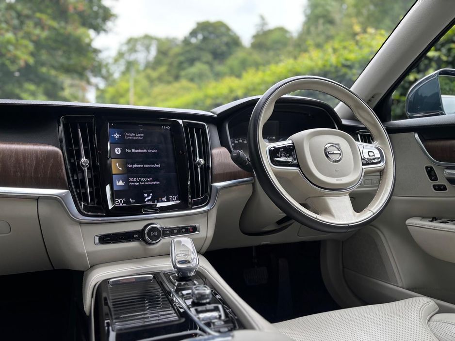 2021 Volvo S90