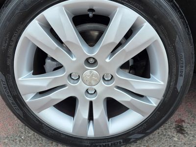 2017 Peugeot 5008