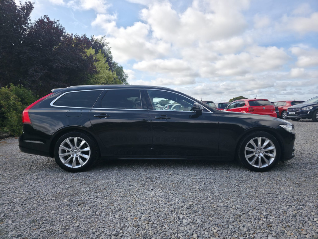 2020 Volvo V90