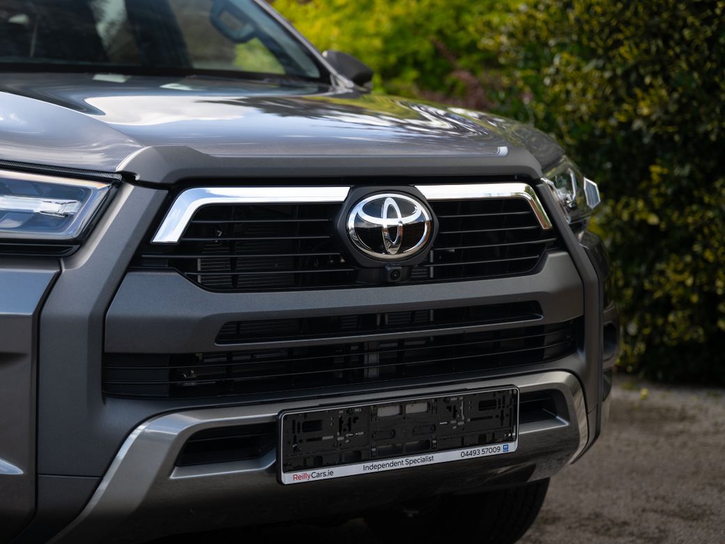 2025 Toyota Hilux