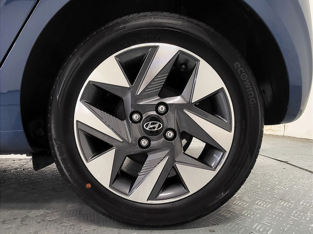 2025 Hyundai i10