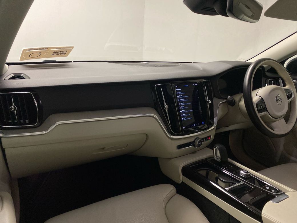 2023 Volvo V60