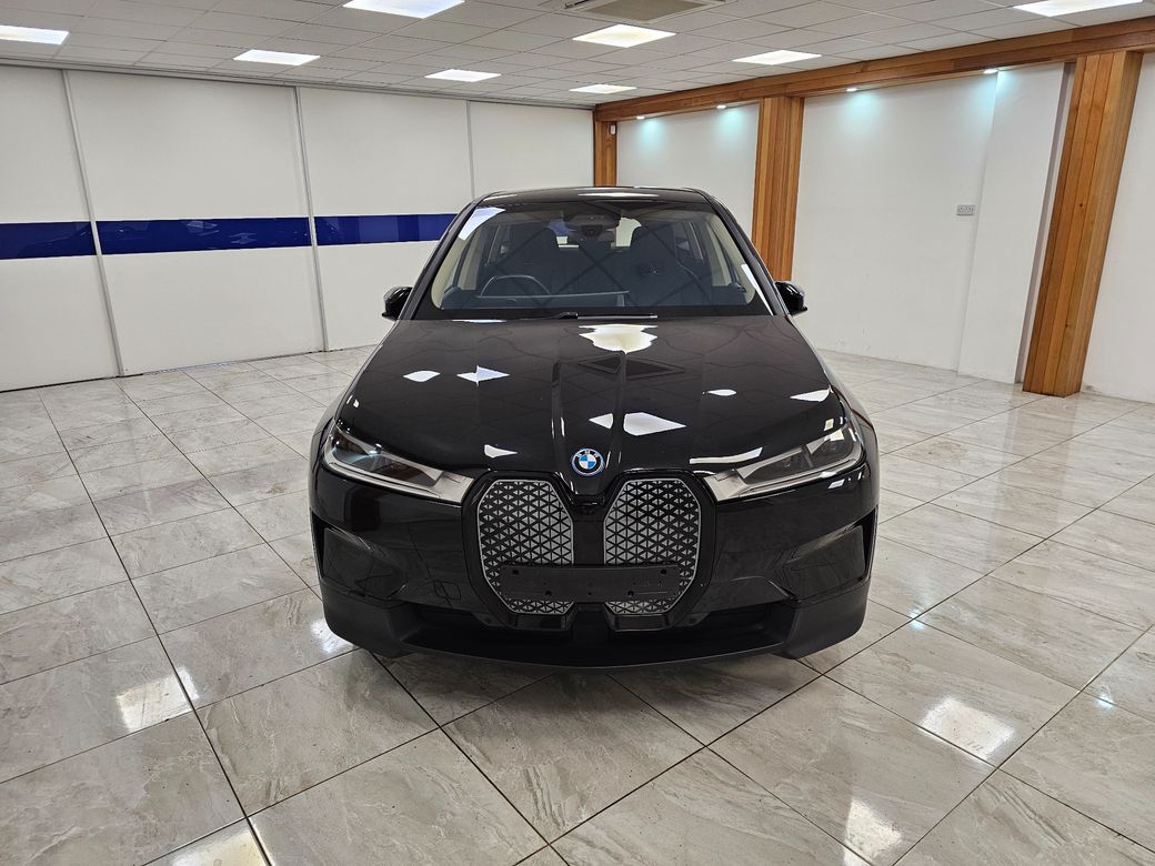 2024 BMW iX