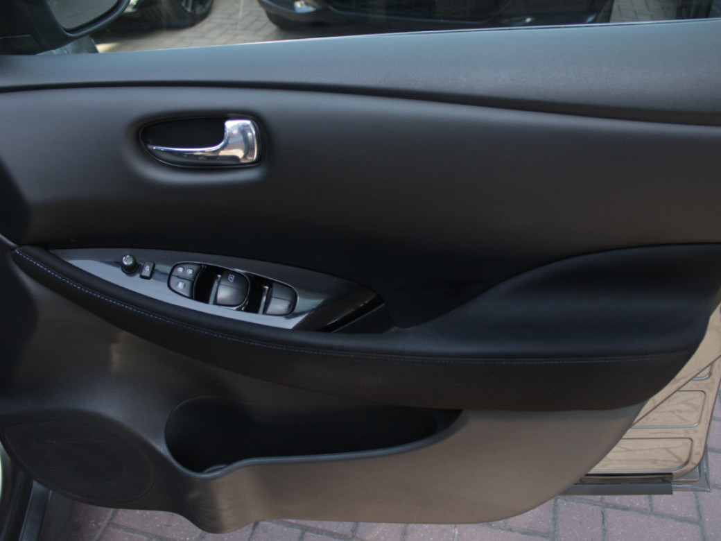 2022 Nissan Leaf