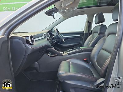 2022 MG ZS