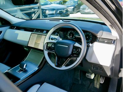 2025 Land Rover Range Rover Velar