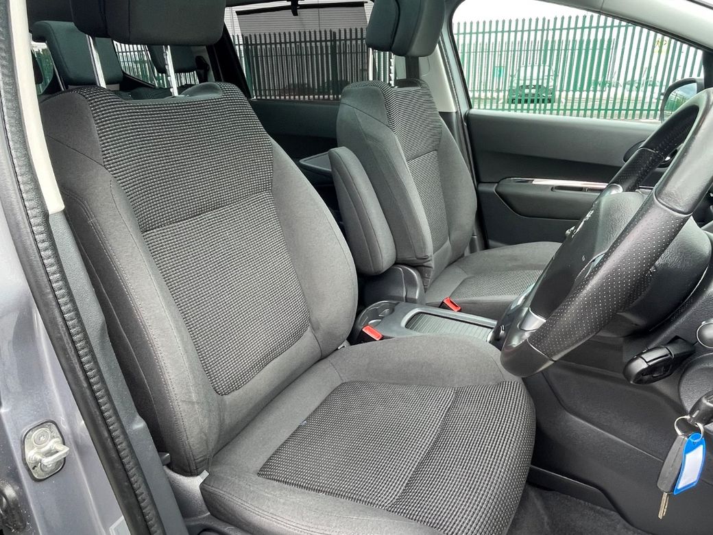 2017 Peugeot 5008