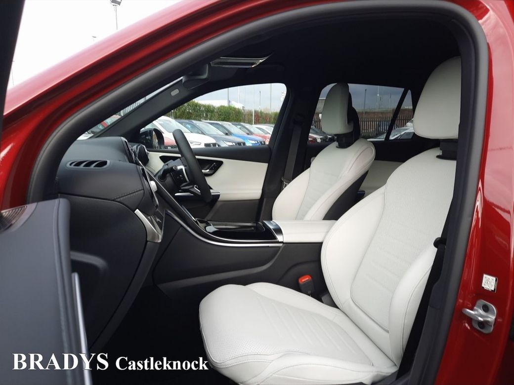 2025 Mercedes-Benz GLC Class