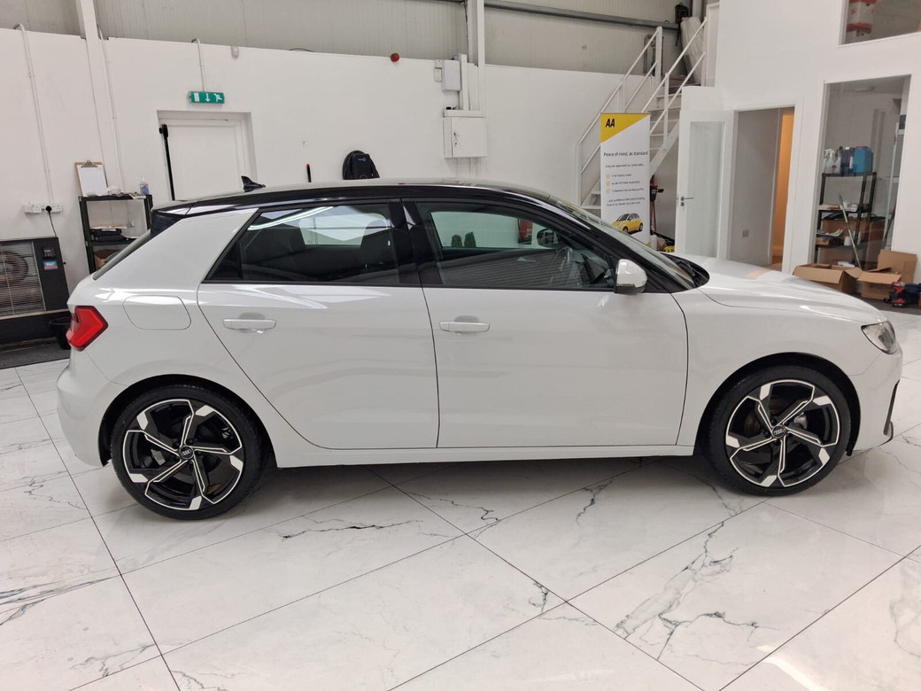 2021 Audi A1