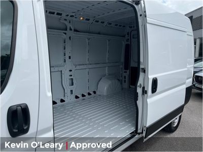 2025 Opel Movano