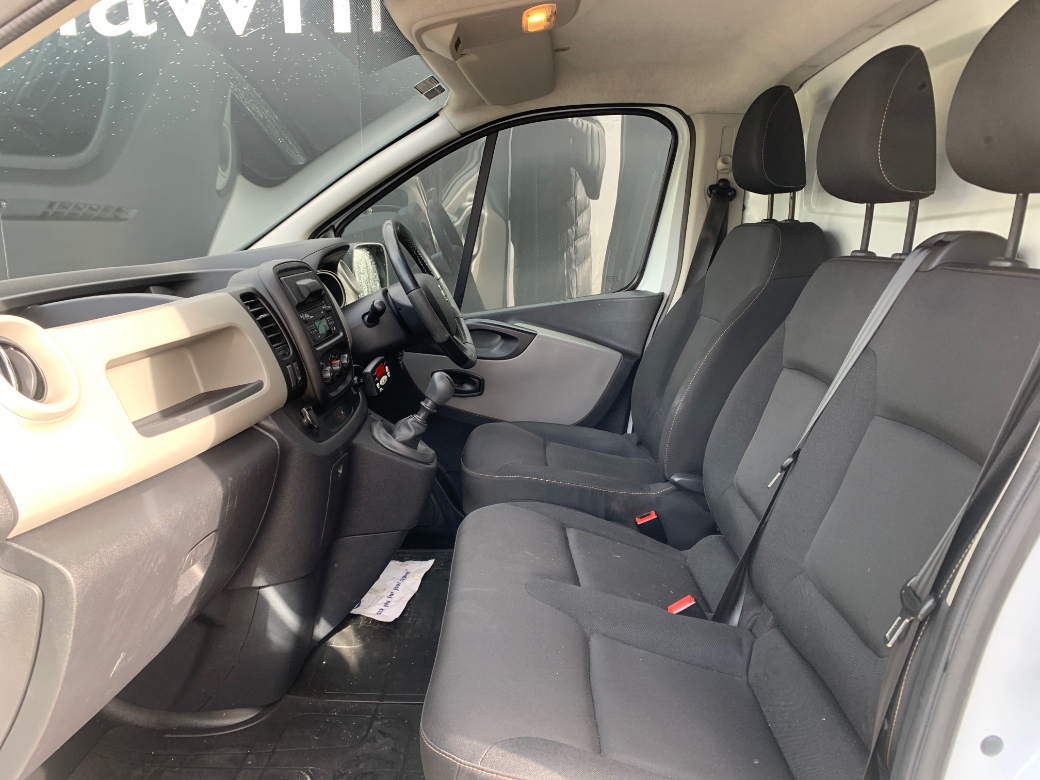 2019 Nissan NV300