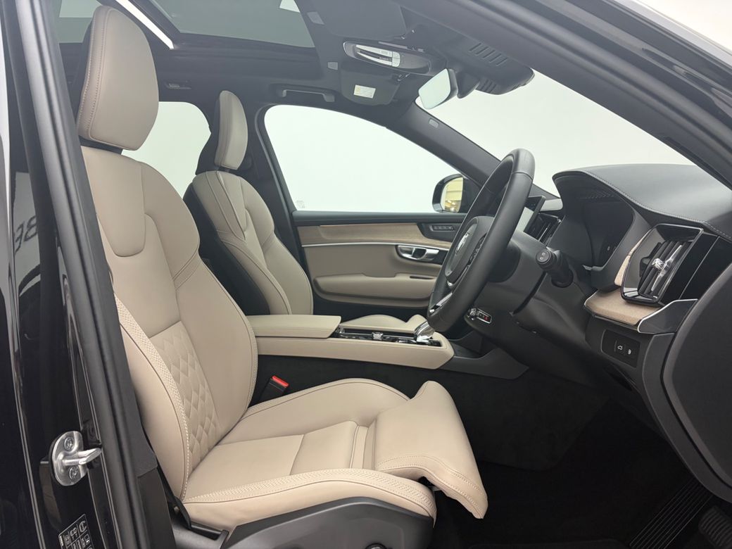 2025 Volvo XC90