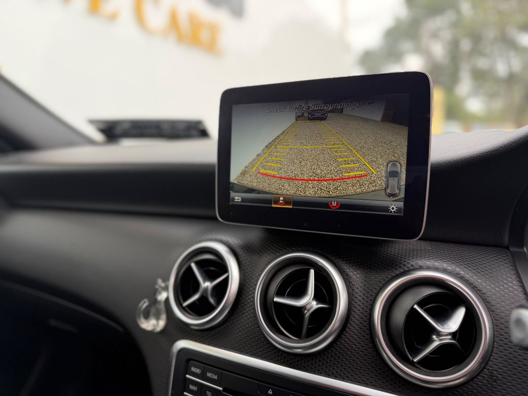 2017 Mercedes-Benz A 180
