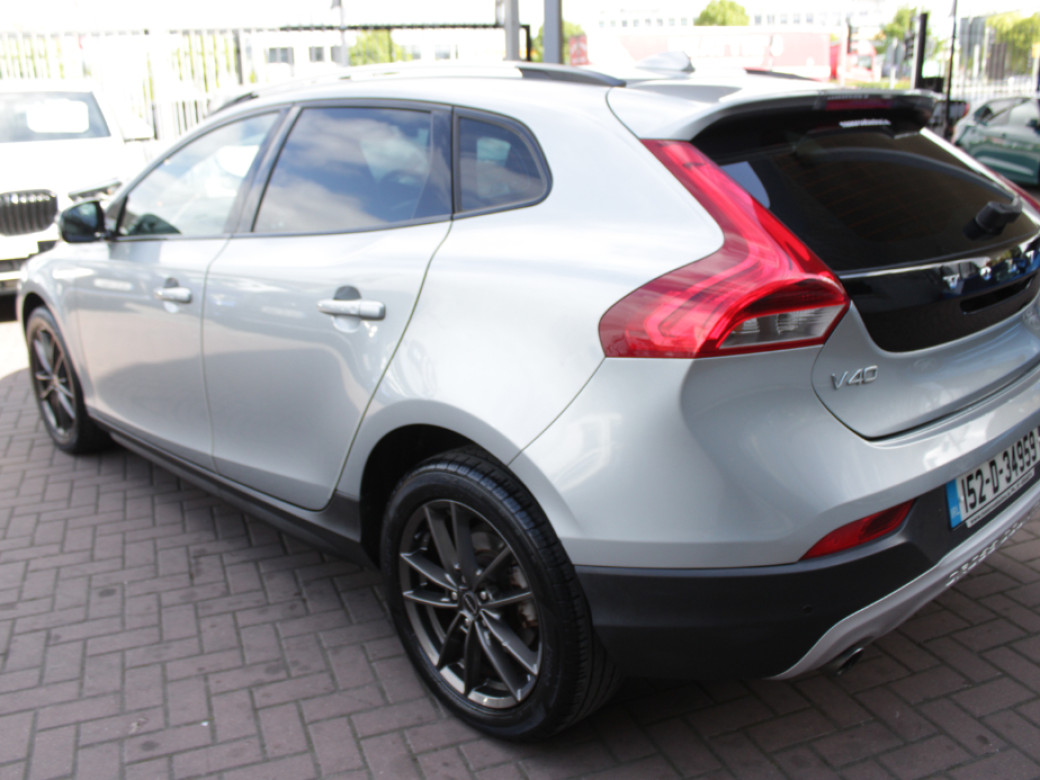 2015 Volvo V40