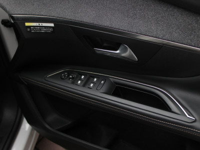 2020 Peugeot 5008