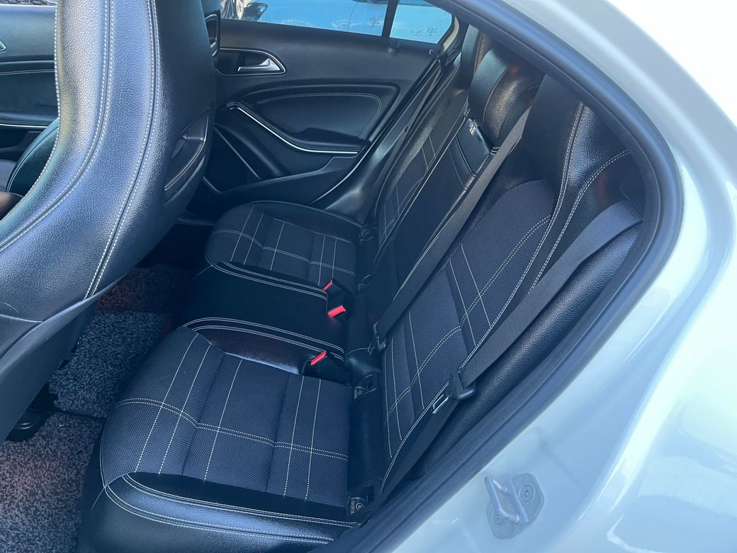 2014 Mercedes-Benz A 180