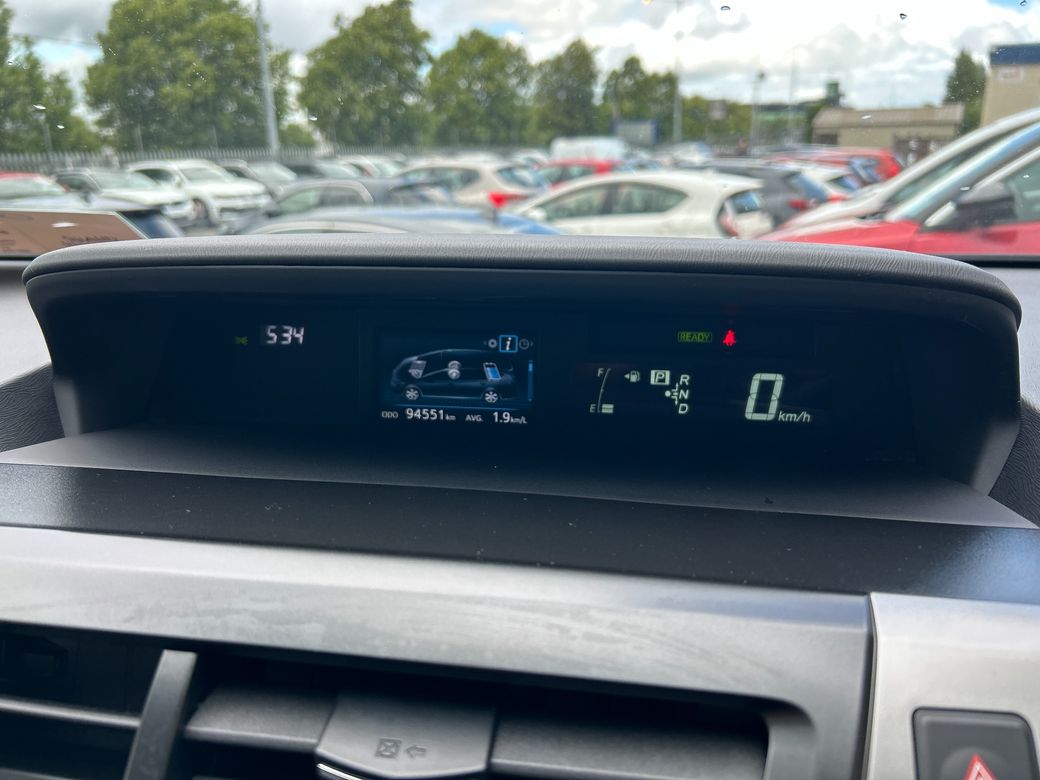 2016 Toyota Prius Alpha