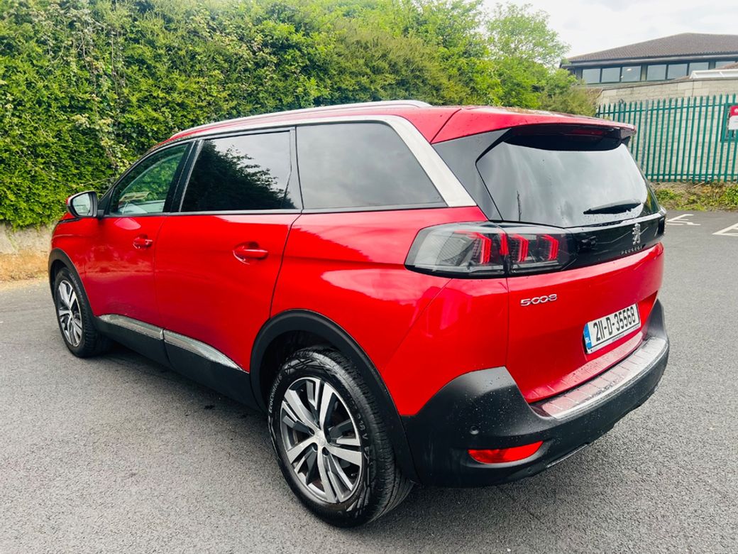 2021 Peugeot 5008