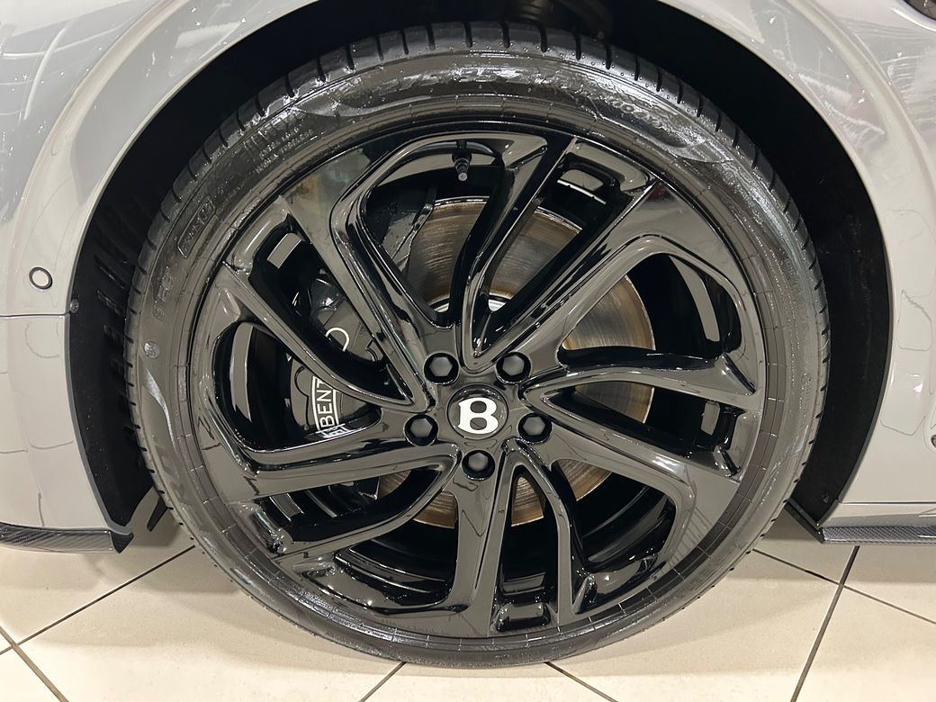 2025 Bentley Flying Spur