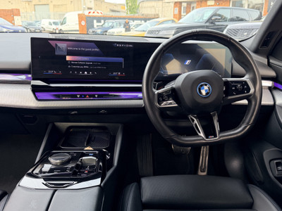 2024 BMW i5