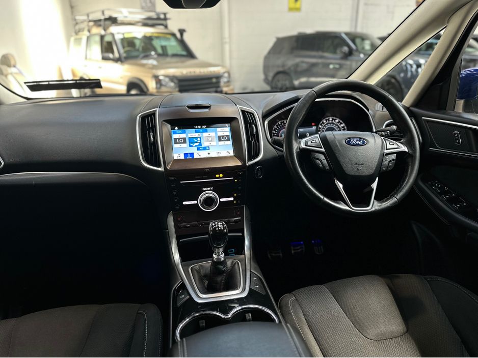 2017 Ford S-Max